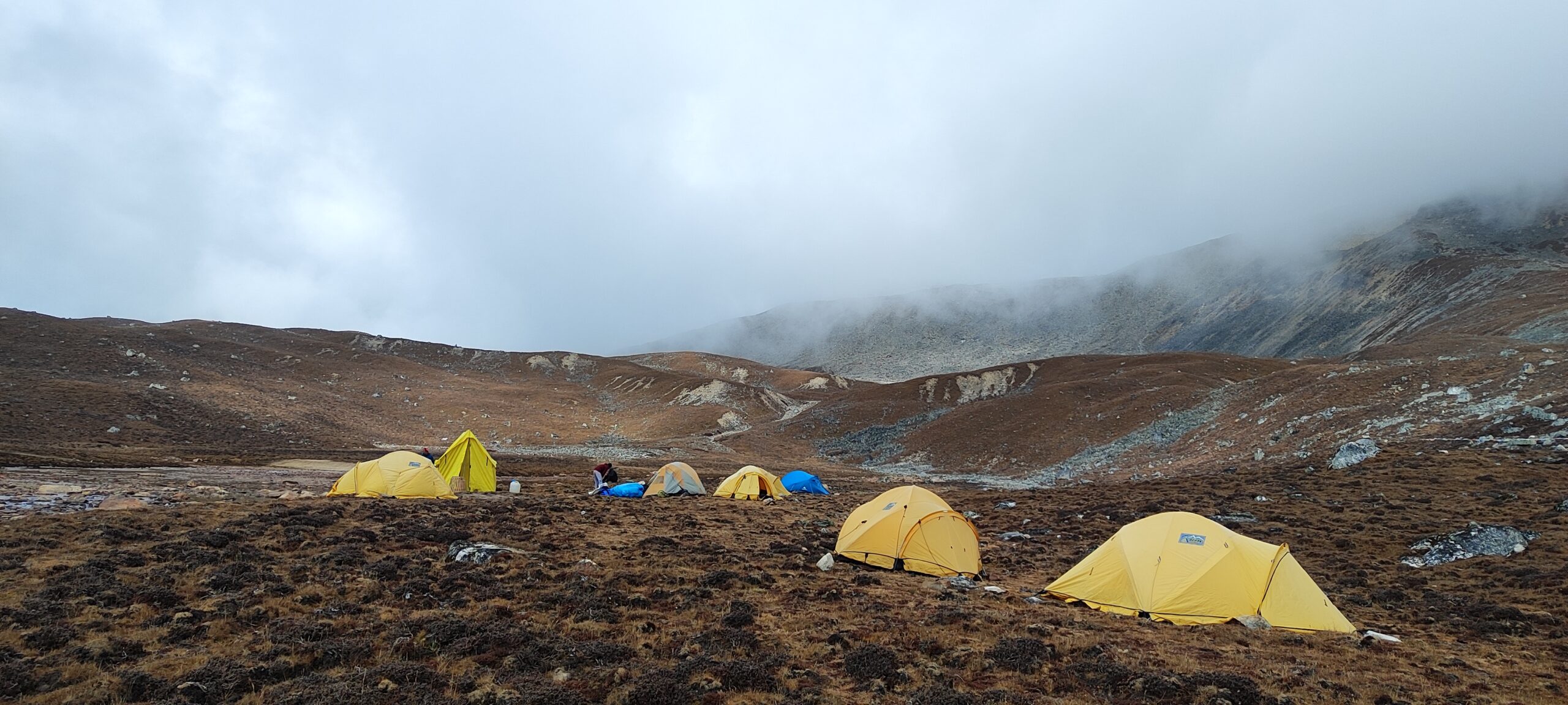 Langtang trek & Yala peak