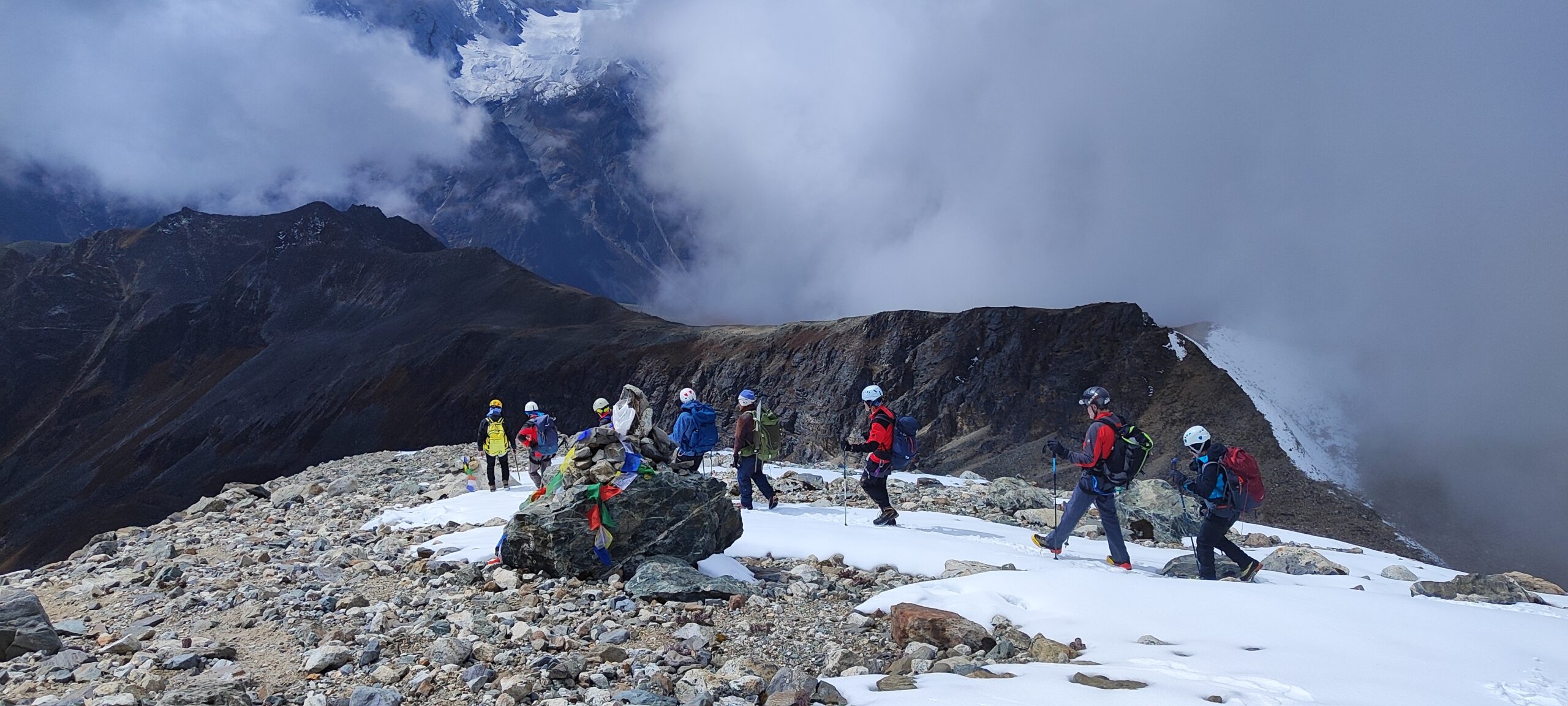 Langtang trek & Yala peak
